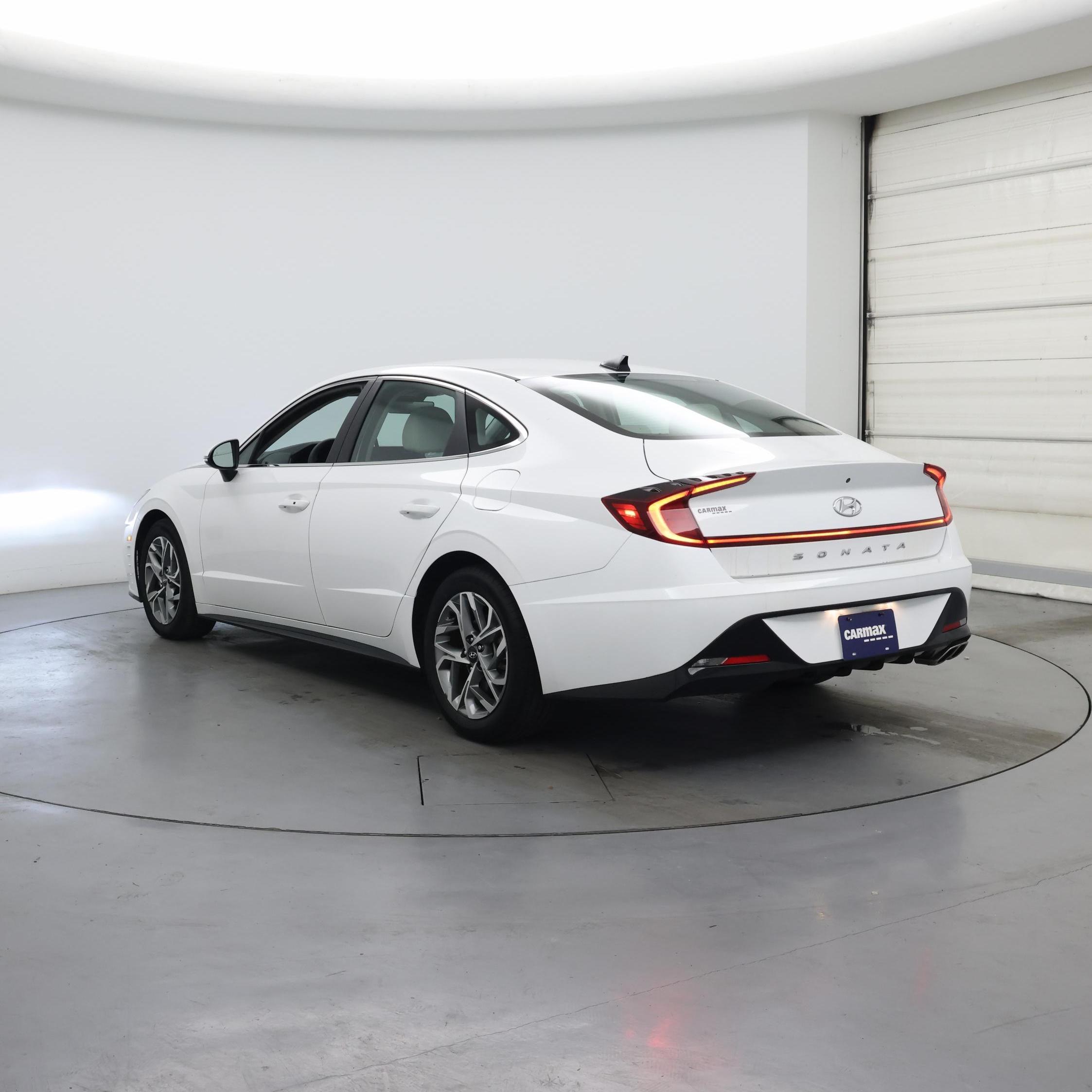 Thumbnail: 2023 Hyundai Sonata - 2