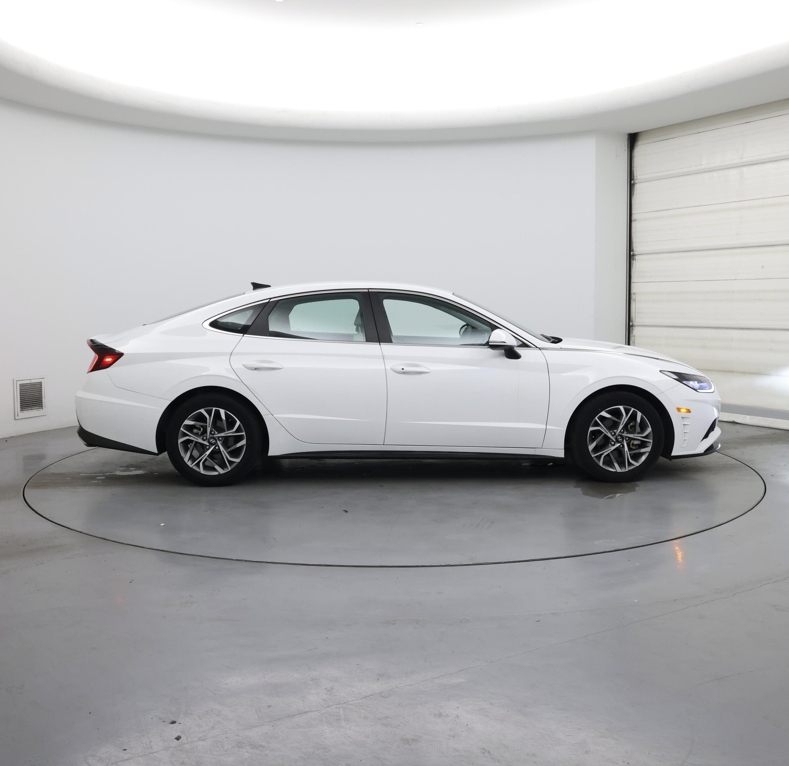 Thumbnail: 2023 Hyundai Sonata - 7