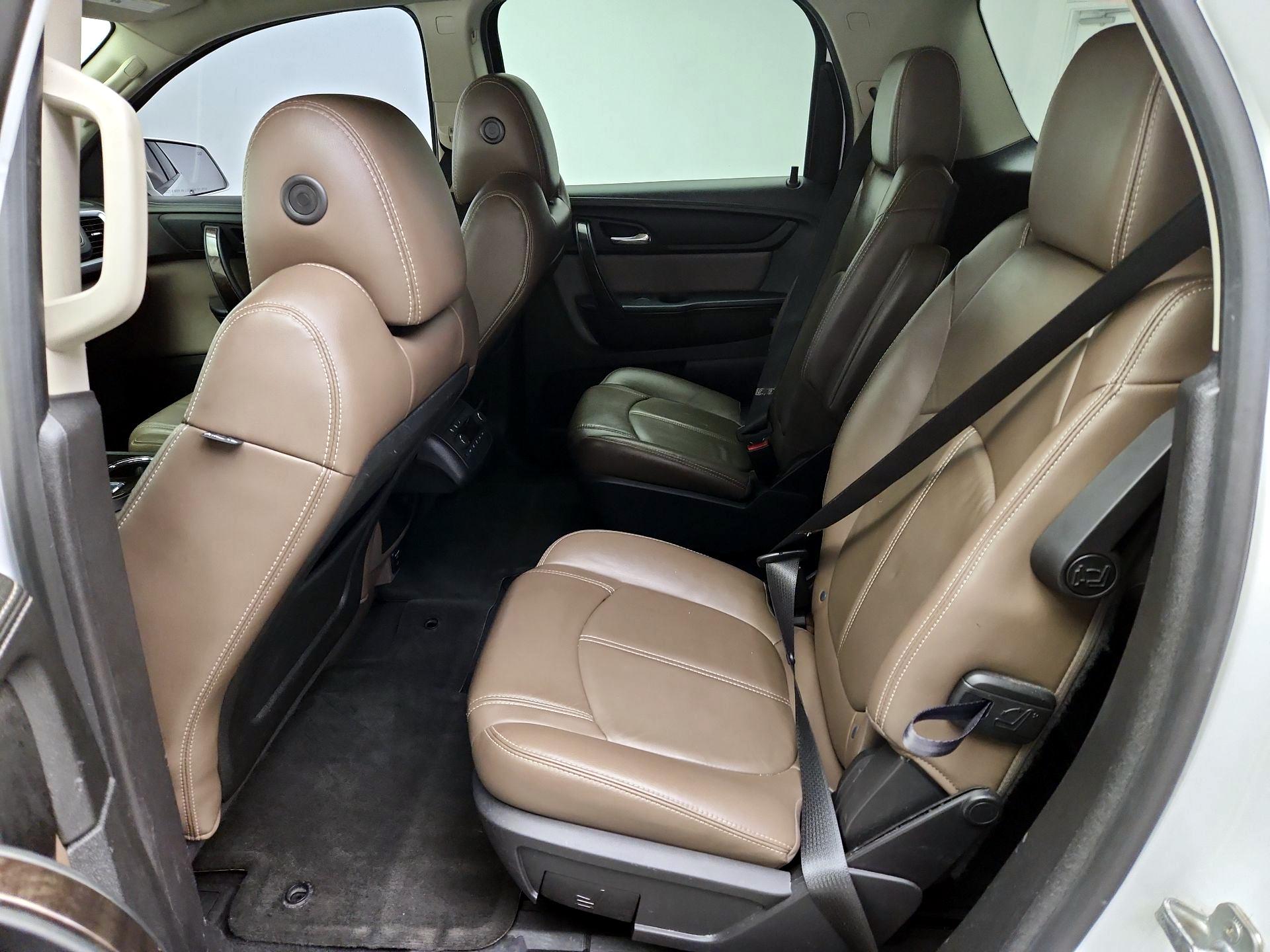 Thumbnail: 2016 GMC Acadia - 19