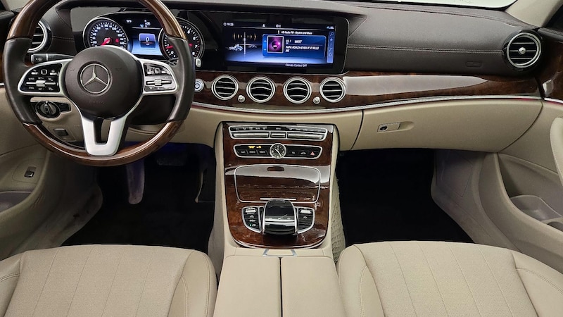 2019 Mercedes-Benz E-Class E 300 9