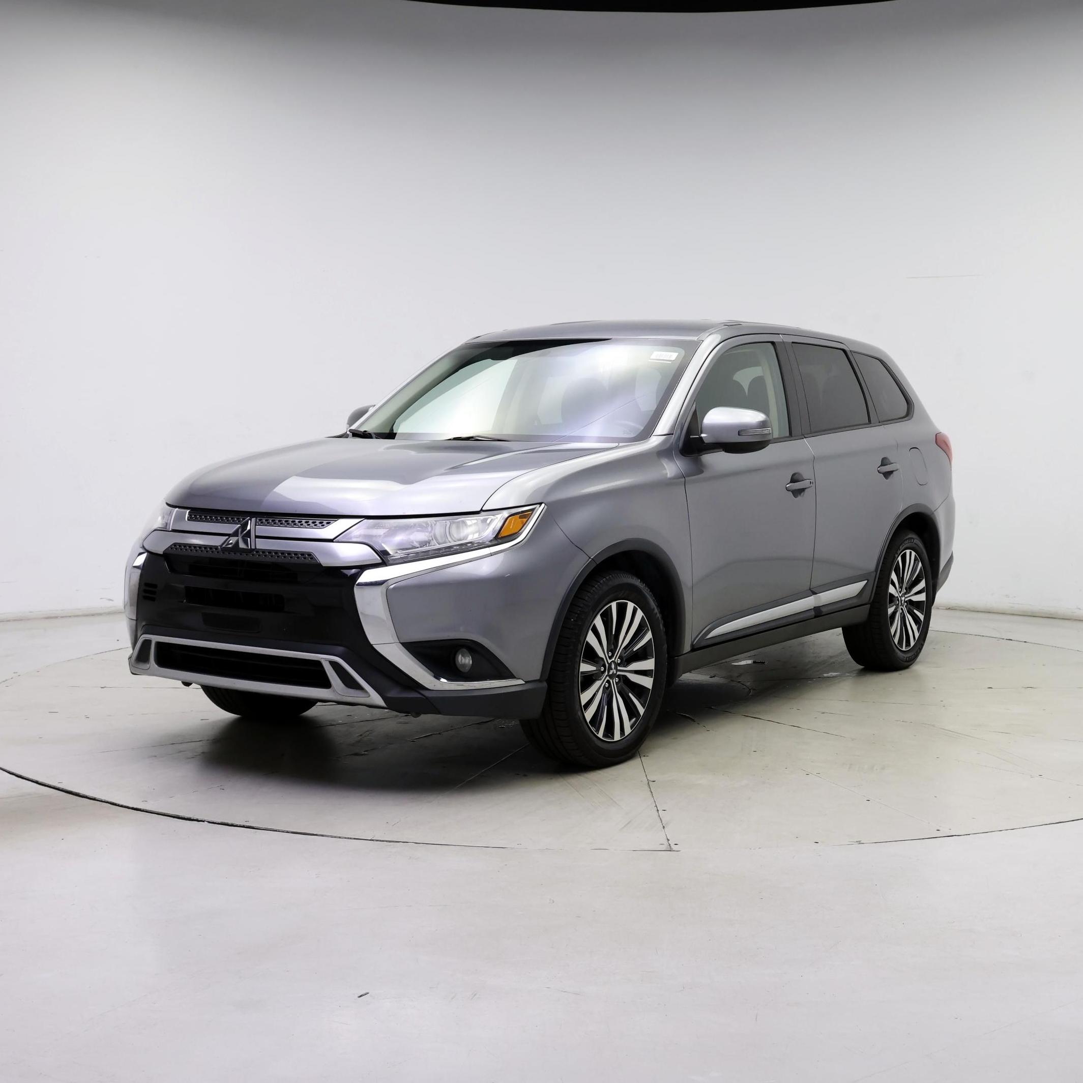 Thumbnail: 2019 Mitsubishi Outlander - 4