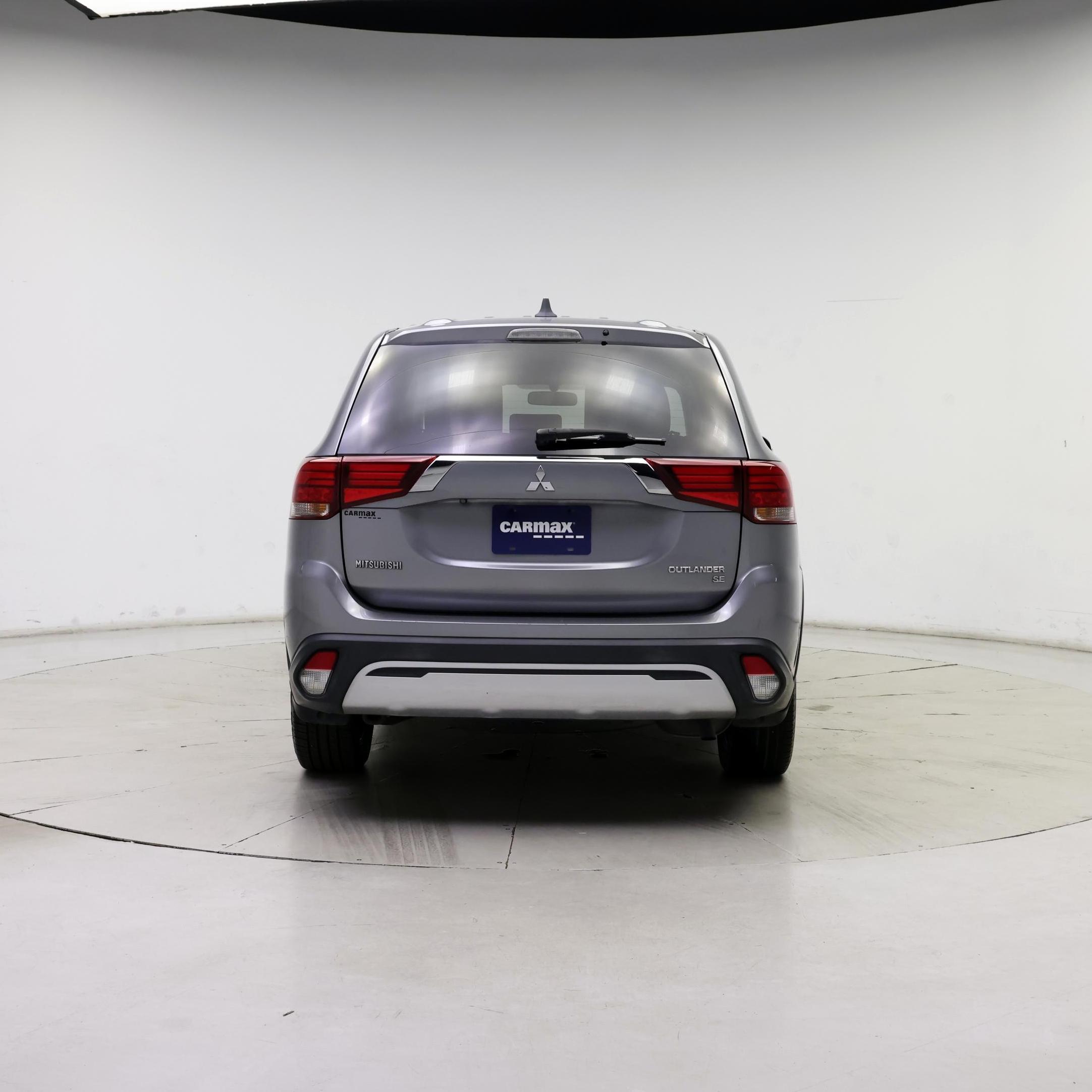 Thumbnail: 2019 Mitsubishi Outlander - 6