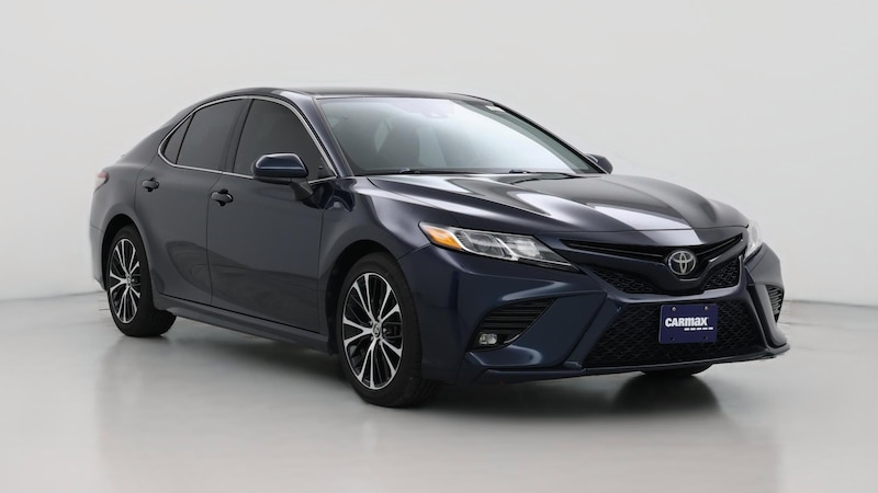 2019 Toyota Camry SE Hero Image