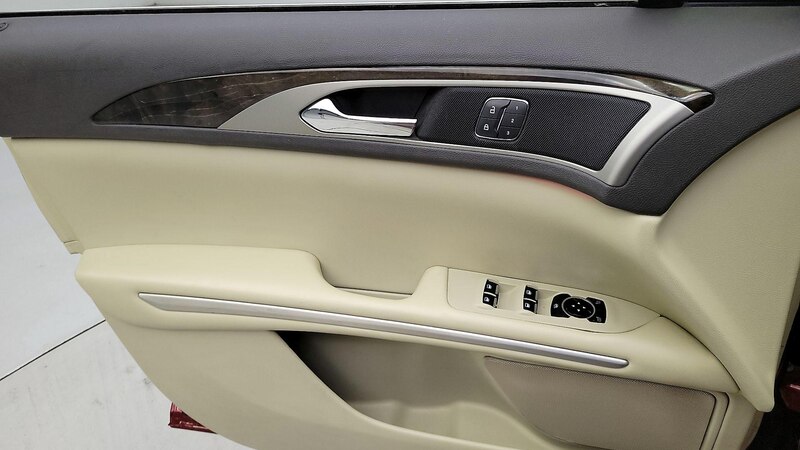 2013 Lincoln MKZ  12