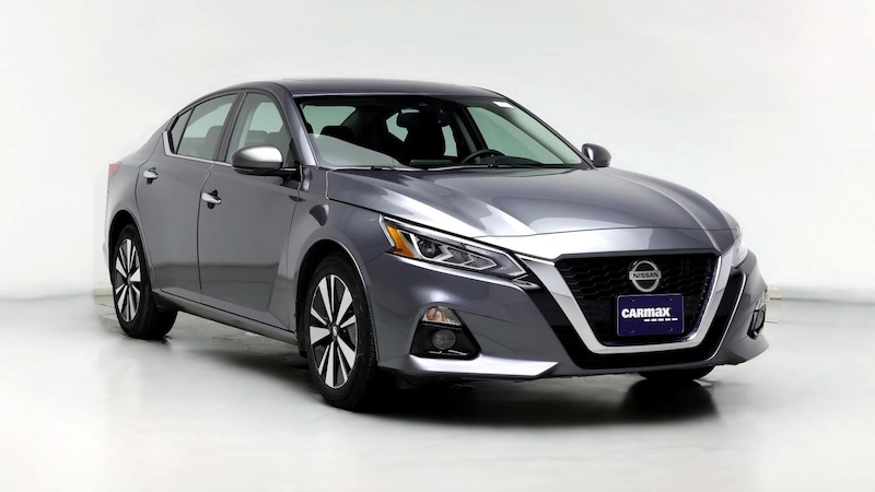 2020 Nissan Altima SL Hero Image