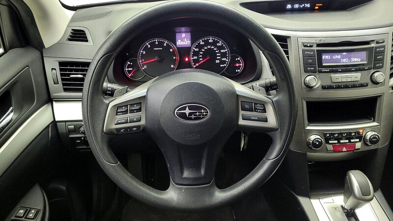 2013 Subaru Outback 2.5i 10