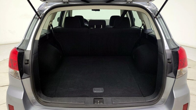 2013 Subaru Outback 2.5i 19