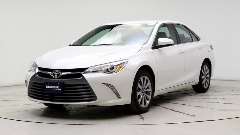 2016 Toyota Camry XLE 4