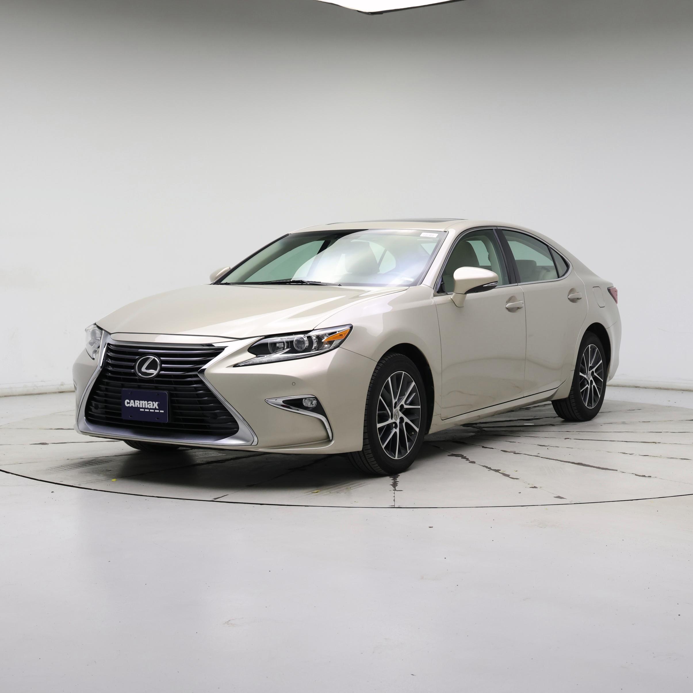Thumbnail: 2016 Lexus ES - 4