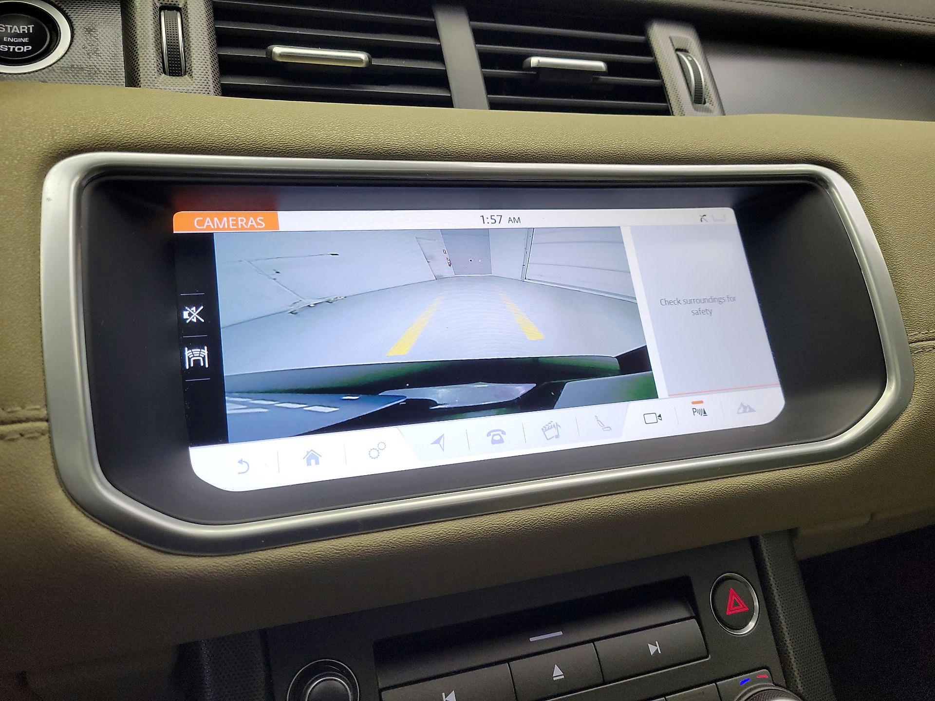 Thumbnail: 2018 Land Rover Range Rover Evoque - 15
