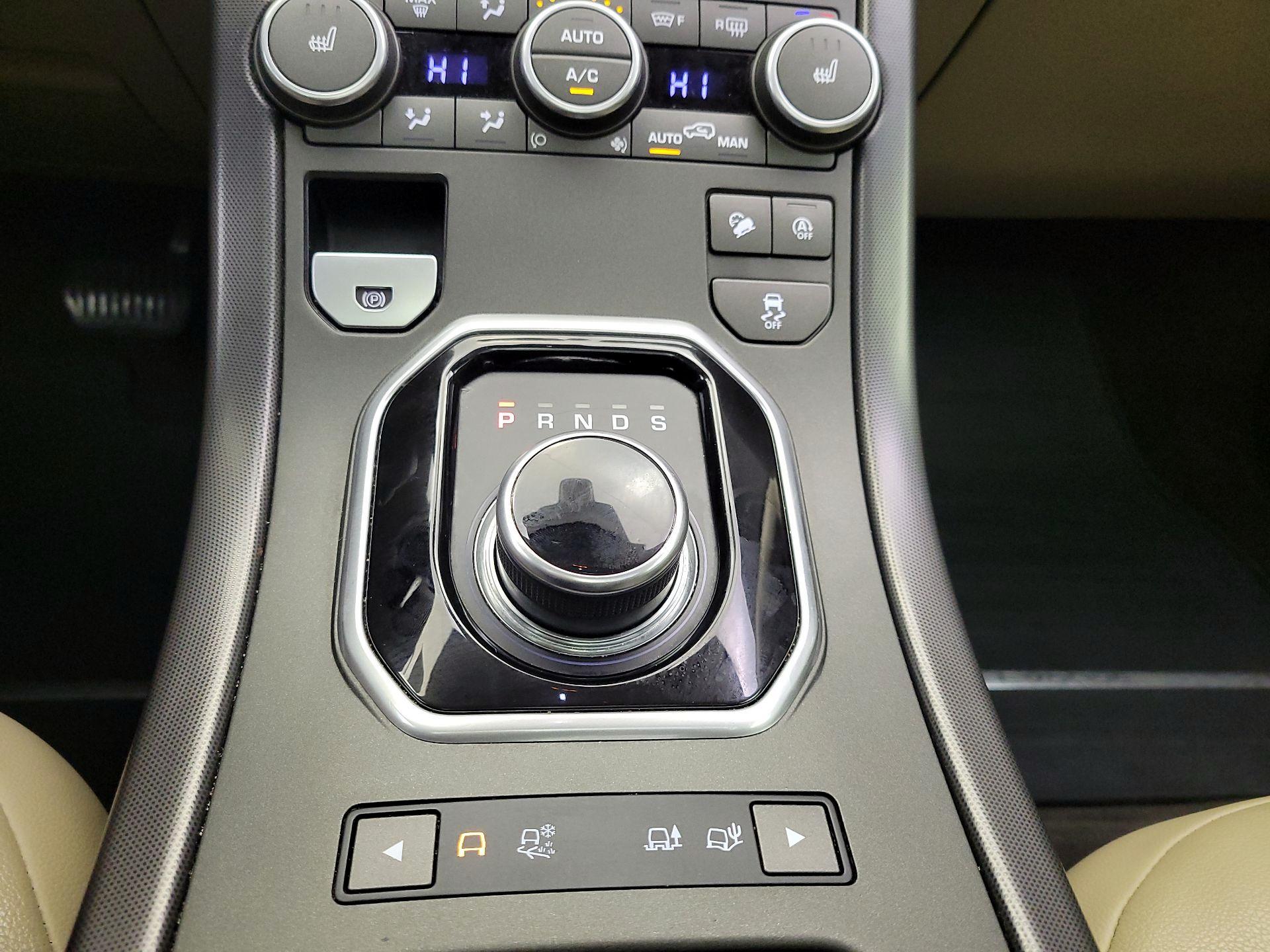 Thumbnail: 2018 Land Rover Range Rover Evoque - 18