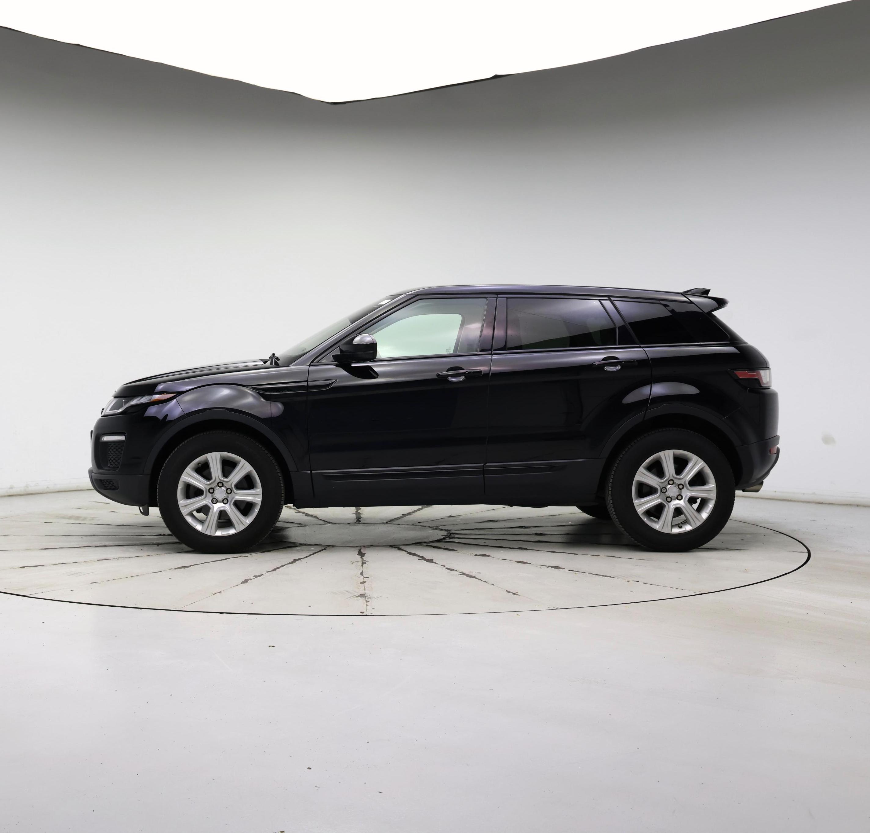 Thumbnail: 2018 Land Rover Range Rover Evoque - 3