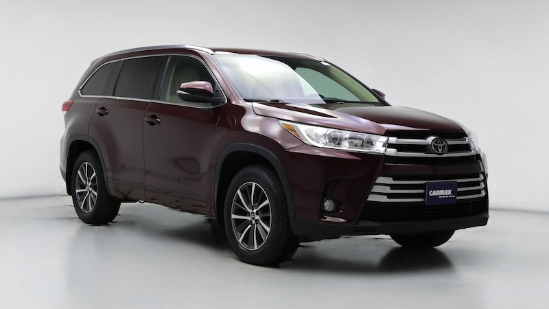 2017 Toyota Highlander XLE Hero Image