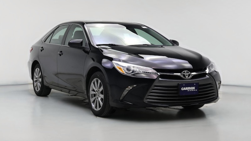 2016 Toyota Camry XLE Hero Image