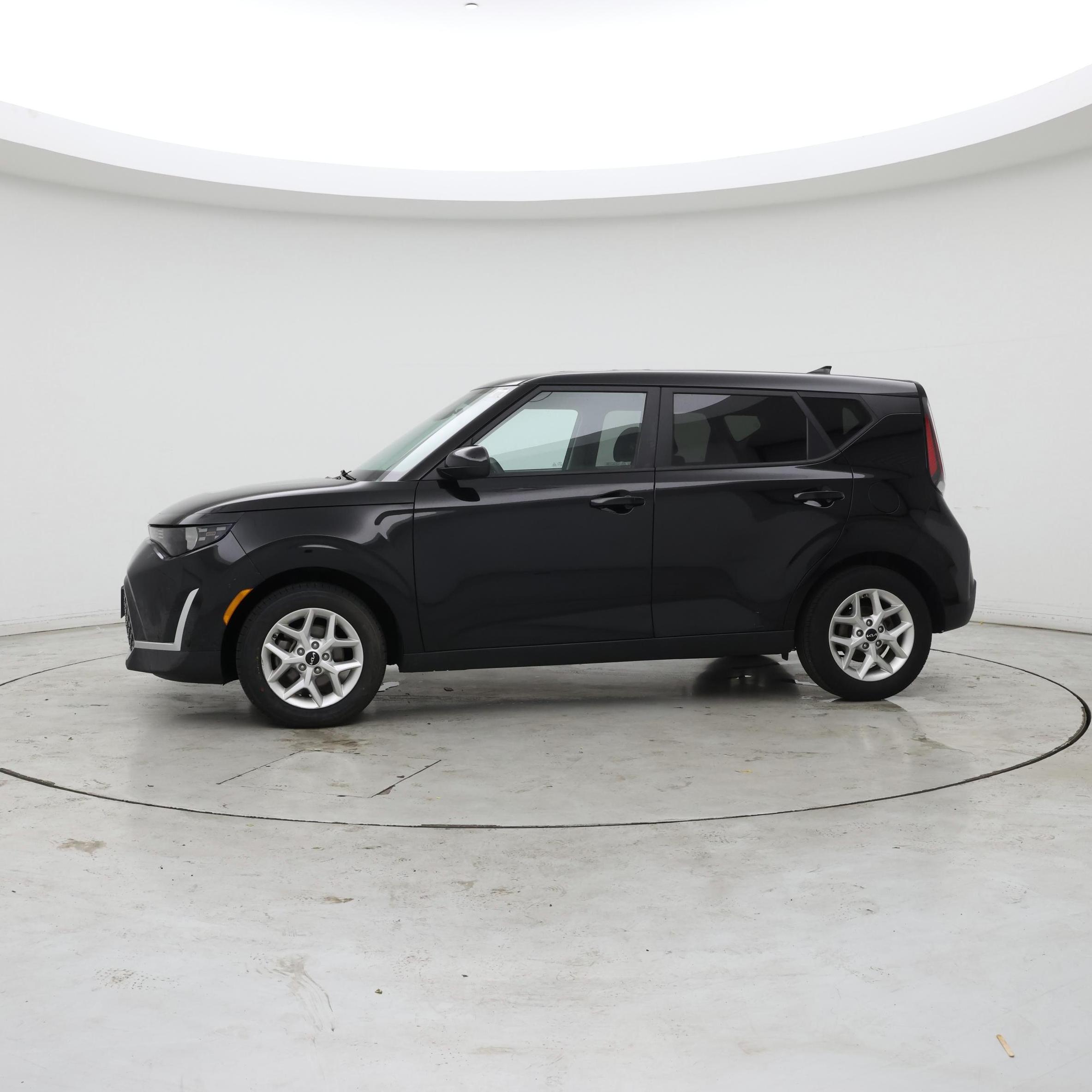 Thumbnail: 2023 Kia Soul - 3