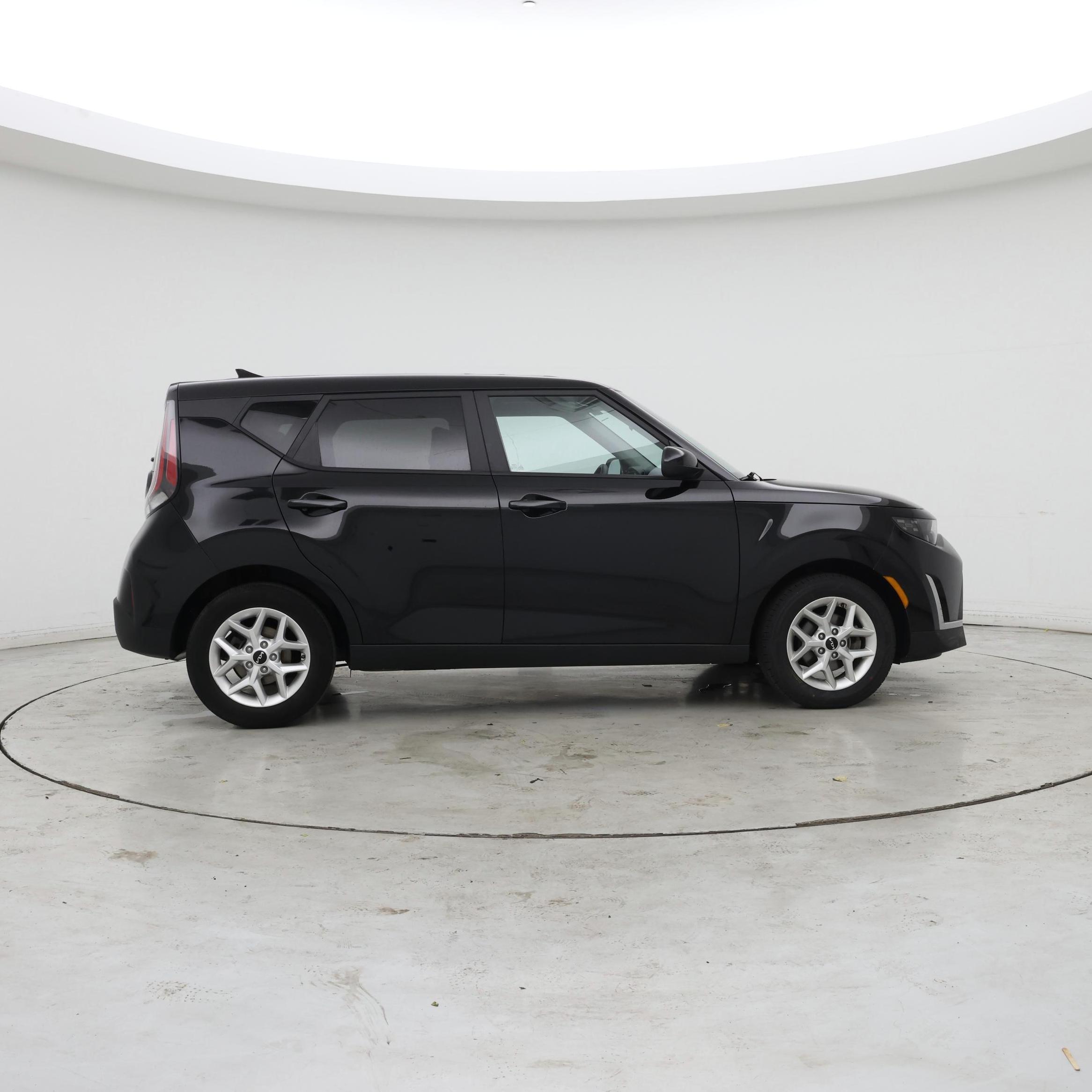 Thumbnail: 2023 Kia Soul - 7