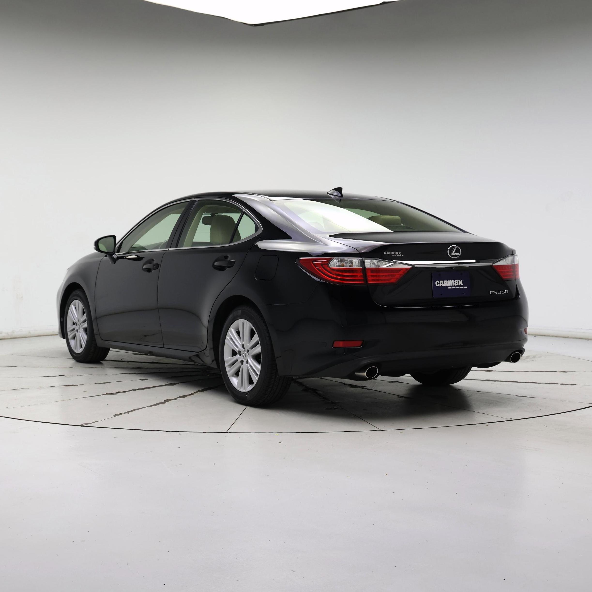Thumbnail: 2015 Lexus ES - 2