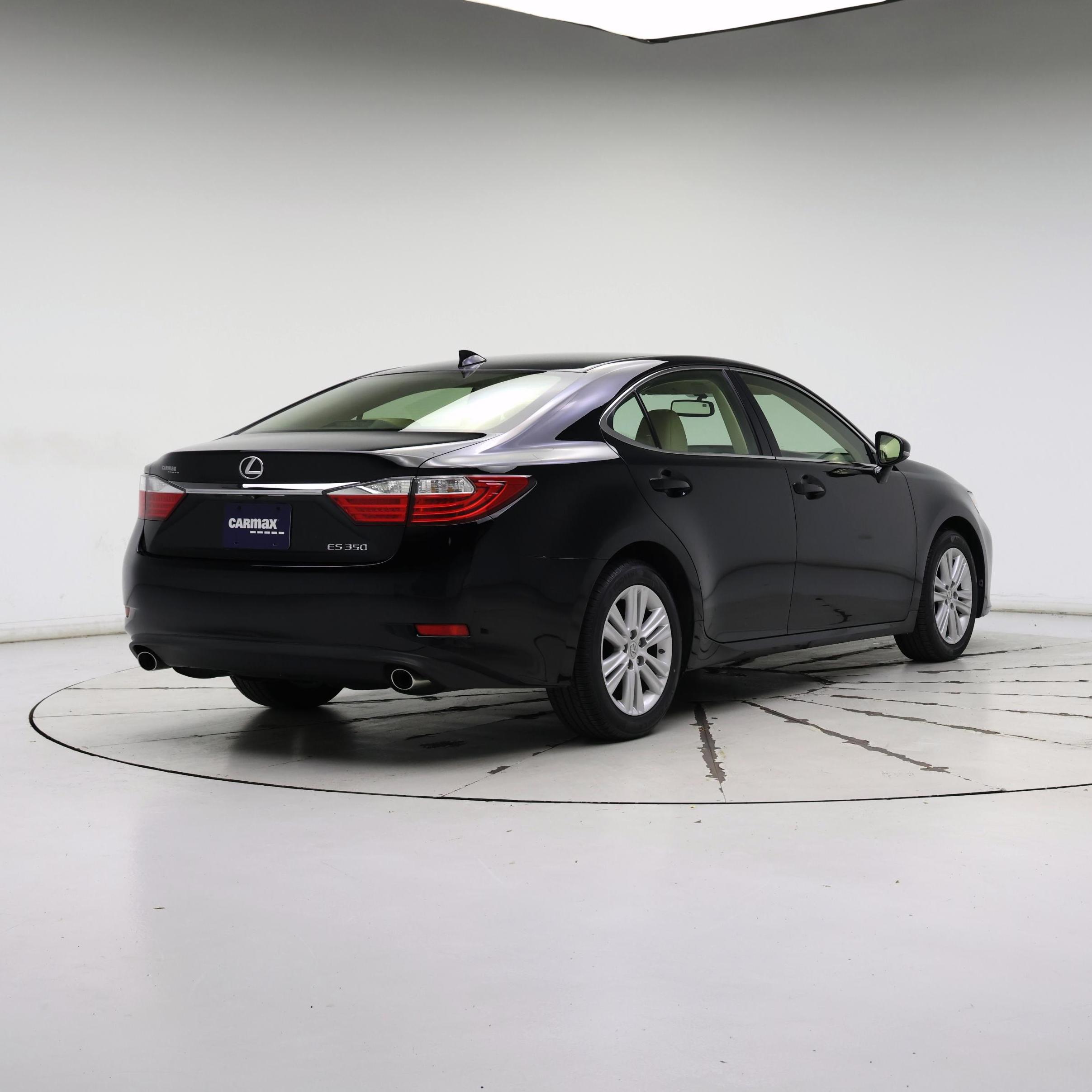 Thumbnail: 2015 Lexus ES - 8
