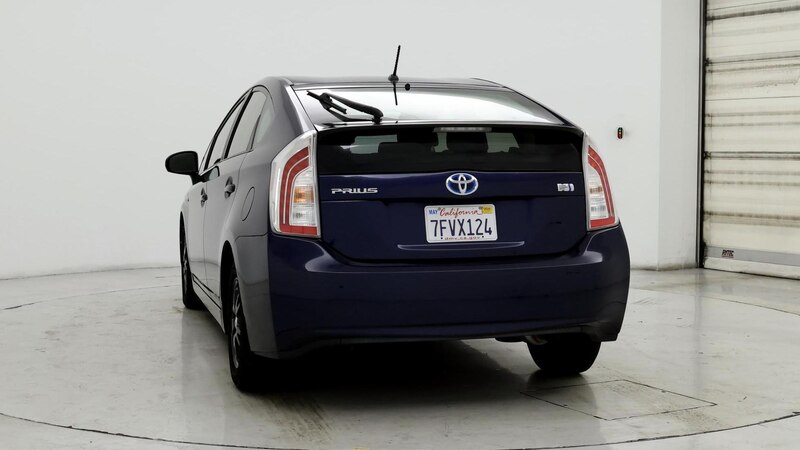 2014 Toyota Prius Two 6