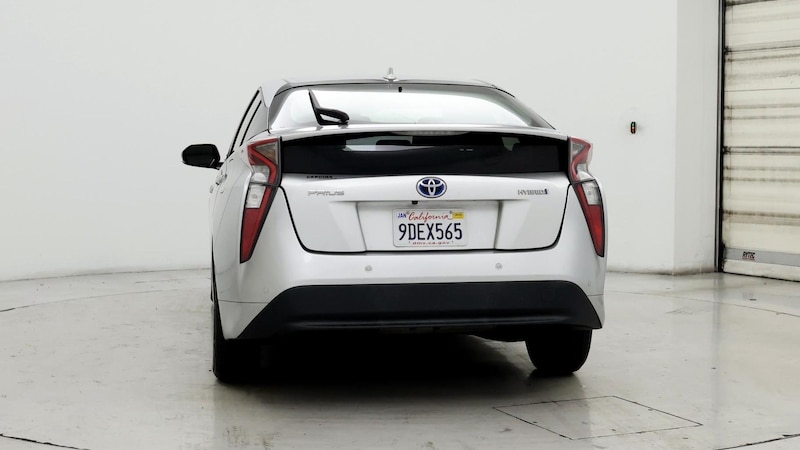 2018 Toyota Prius Two 6