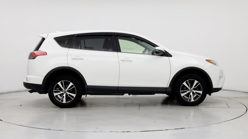 2018 Toyota RAV4 XLE 7