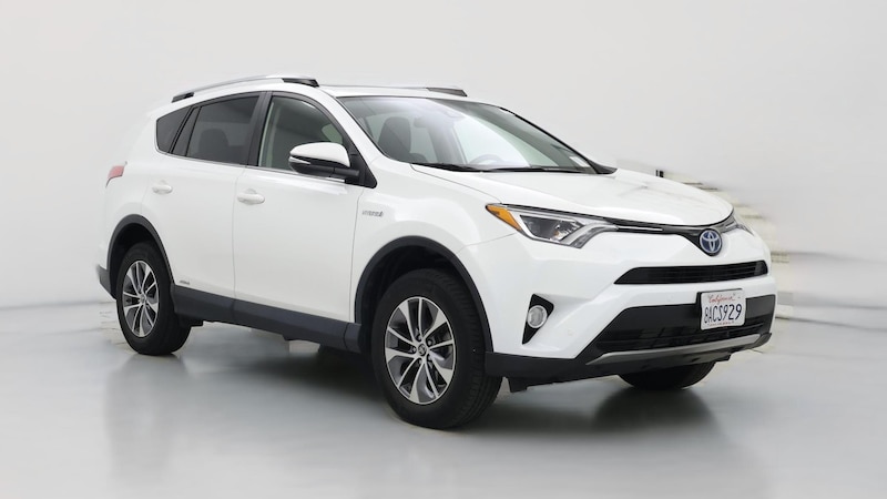 2017 Toyota RAV4 XLE Hero Image