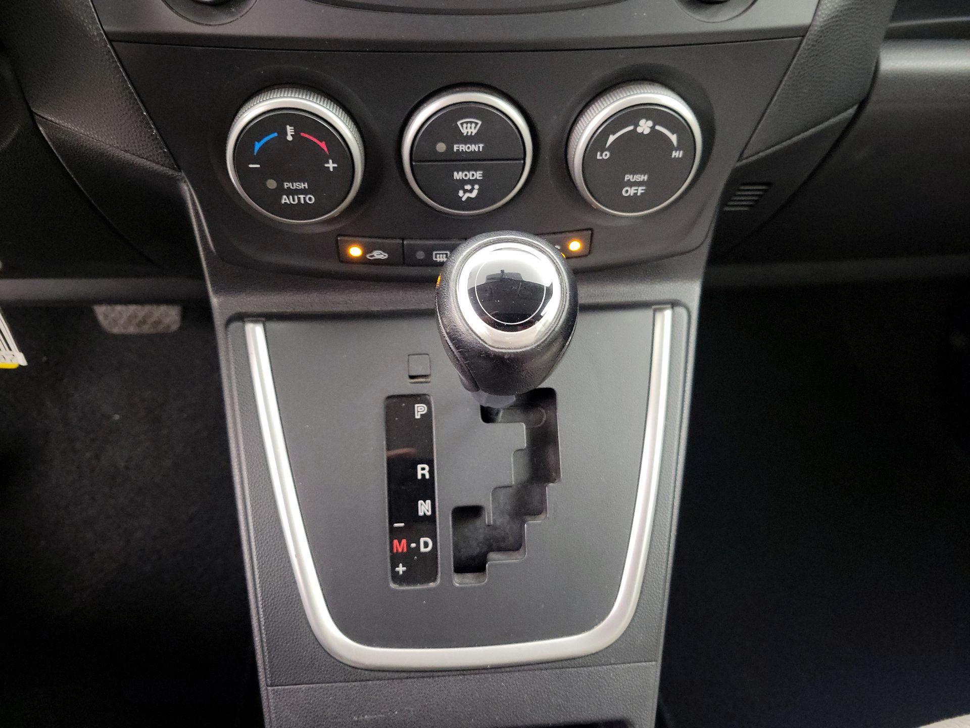 Thumbnail: 2015 Mazda Mazda5 - 16