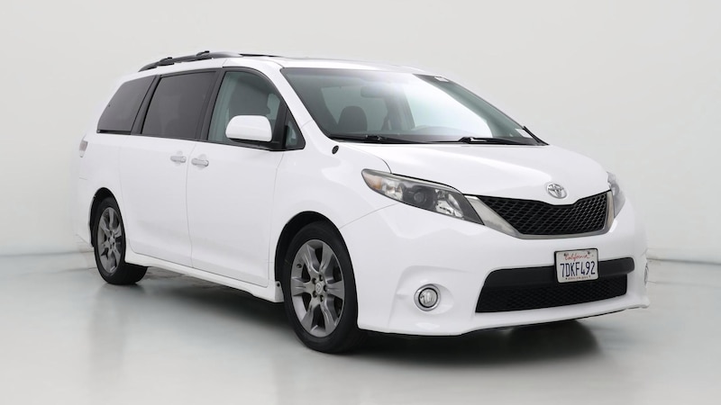 2014 Toyota Sienna SE Hero Image