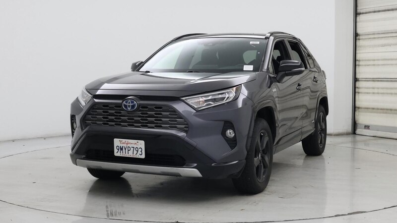 2020 Toyota RAV4 XSE 4