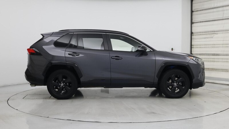 2020 Toyota RAV4 XSE 7