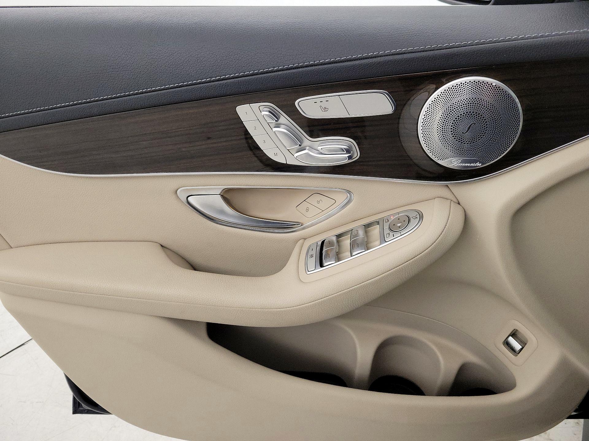 Thumbnail: 2016 Mercedes-Benz GLC - 12
