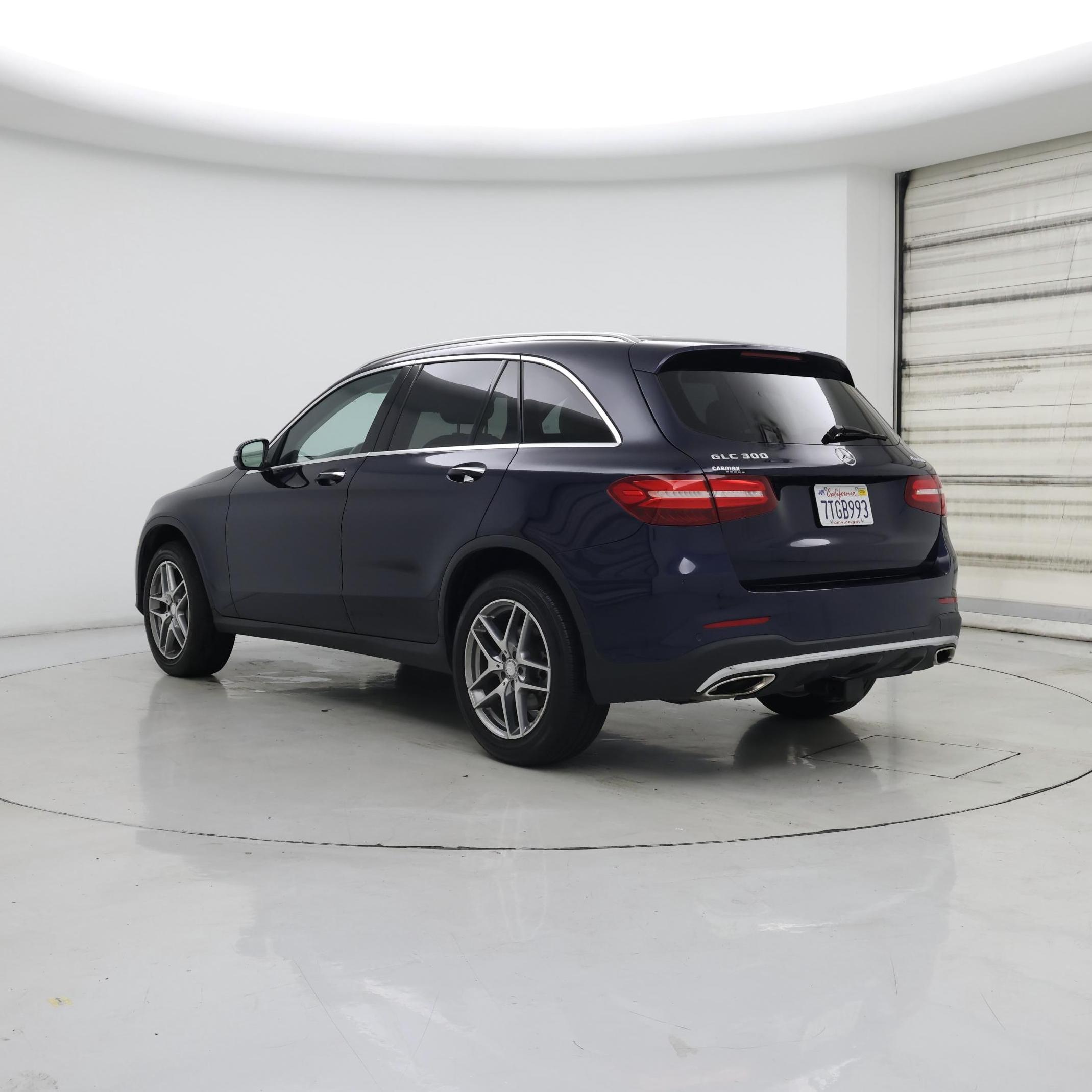 Thumbnail: 2016 Mercedes-Benz GLC - 2