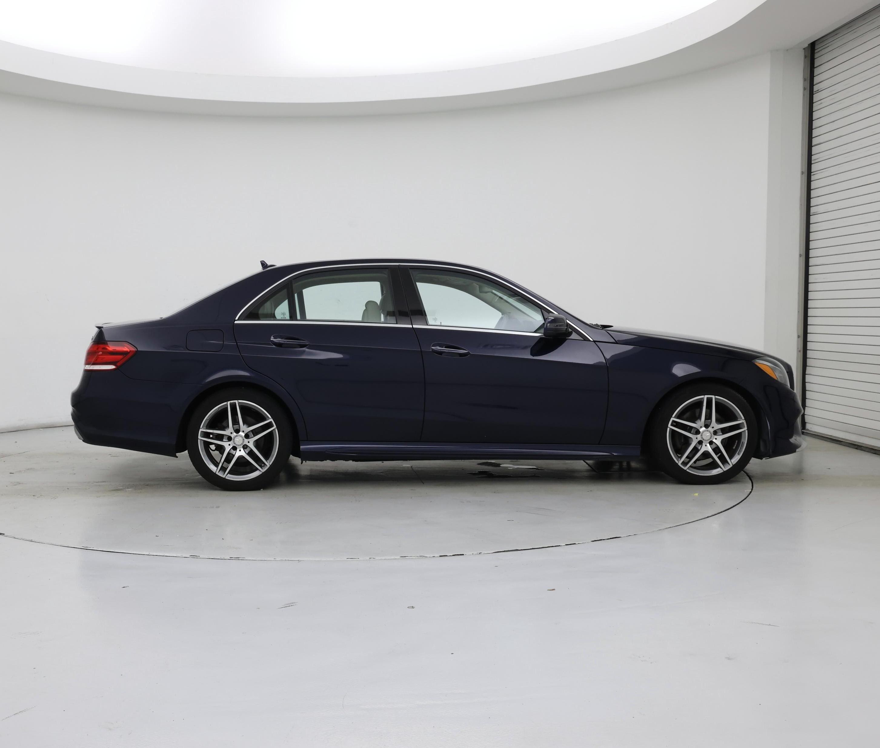 Thumbnail: 2015 Mercedes-Benz E-Class - 7