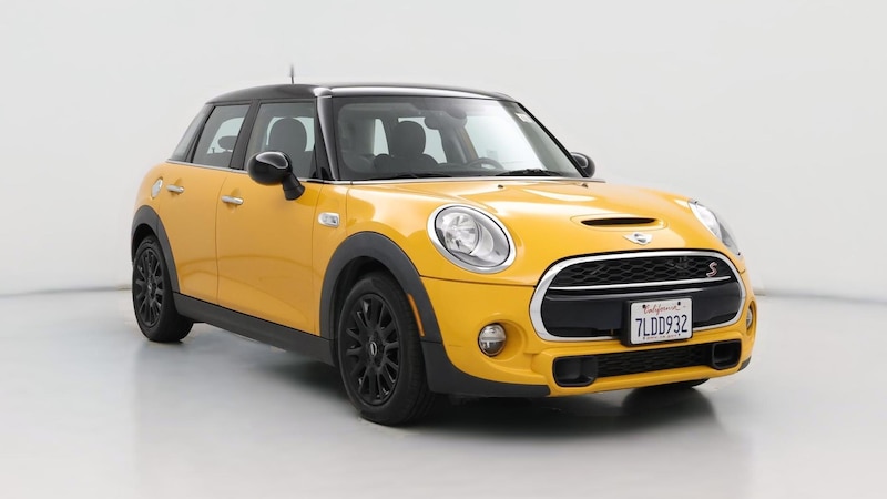 2015 MINI Cooper Hardtop S Hero Image