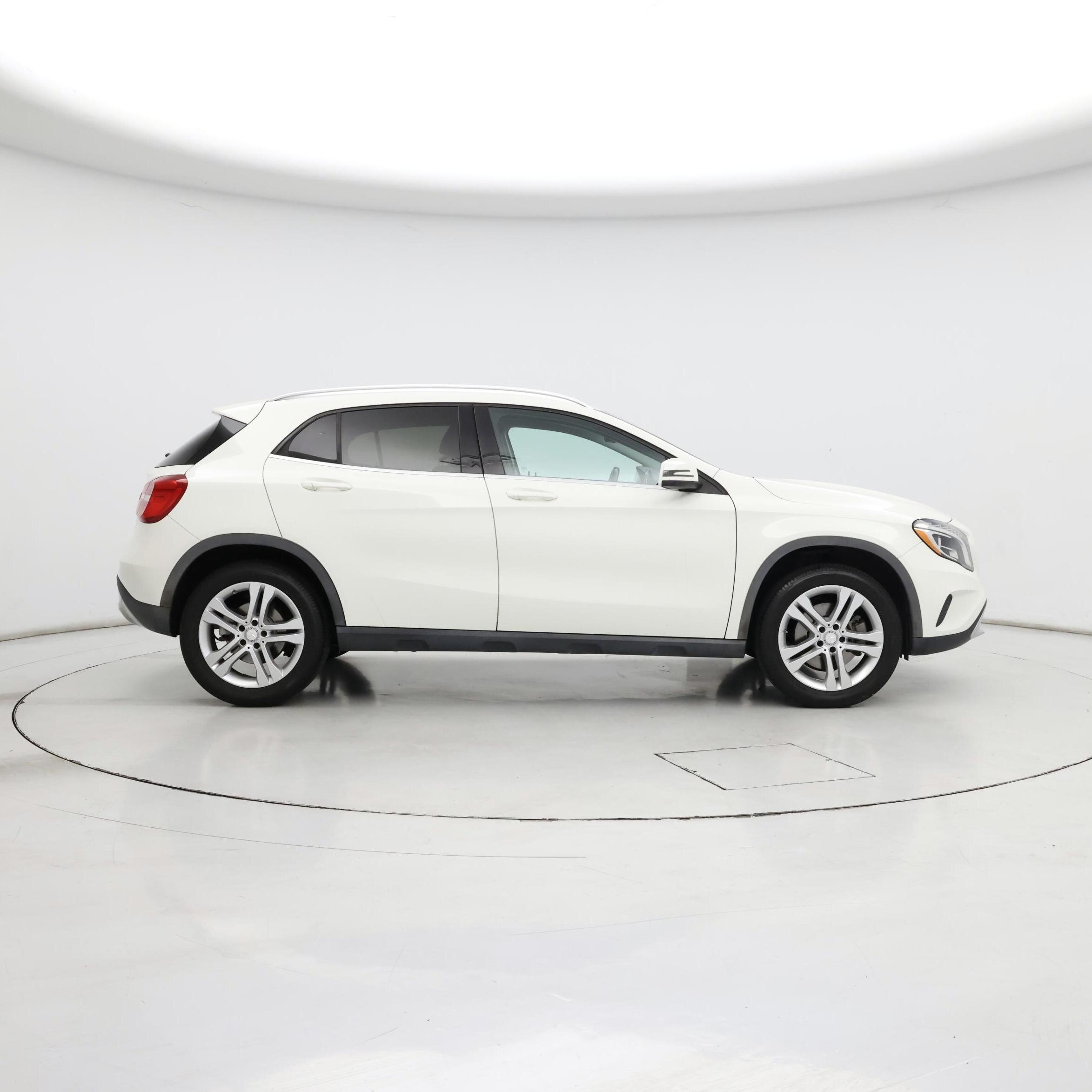 Thumbnail: 2015 Mercedes-Benz GLA - 7