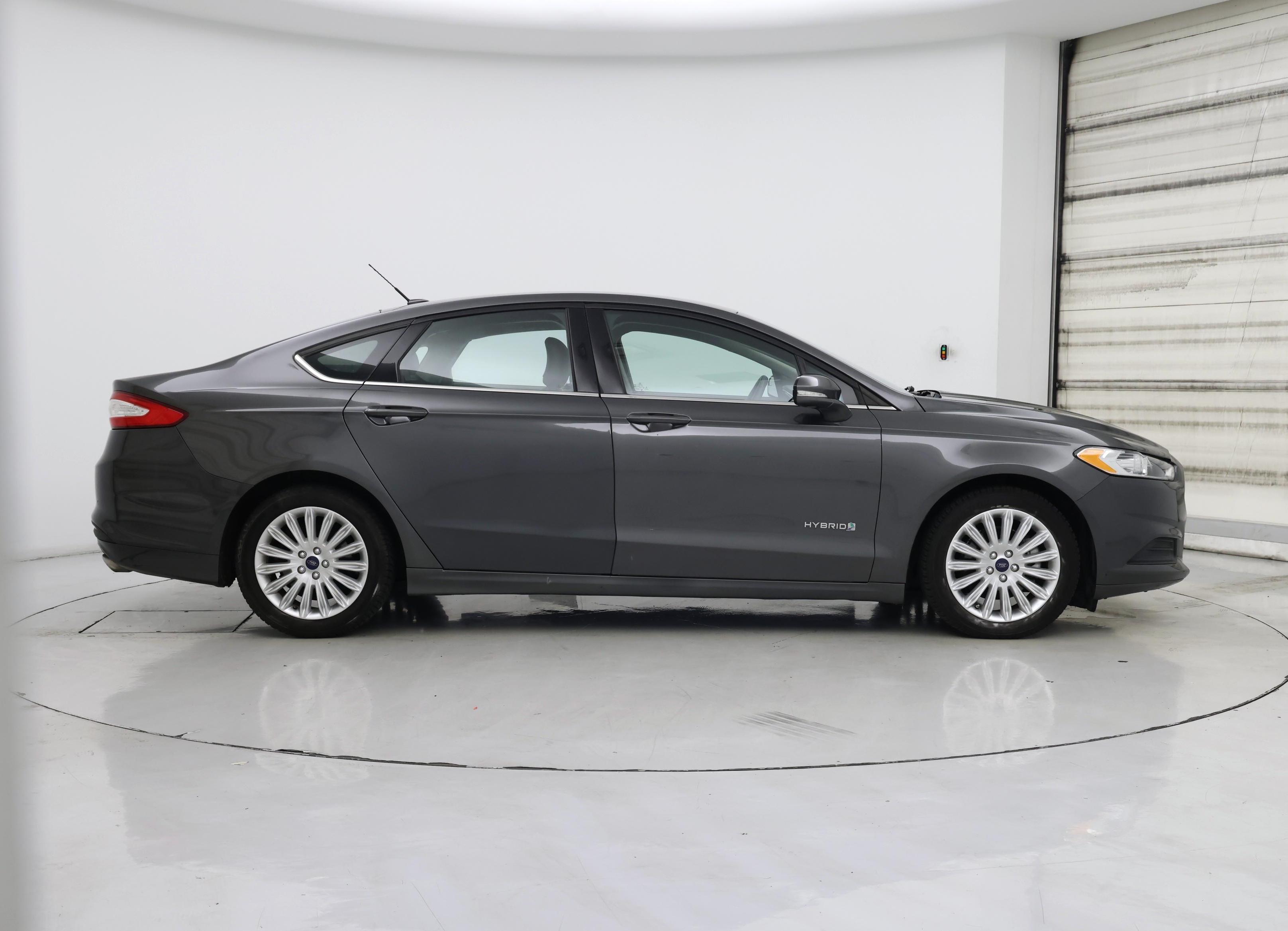 Thumbnail: 2016 Ford Fusion - 7