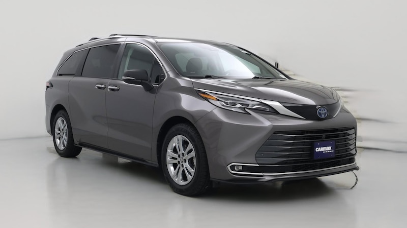 2023 Toyota Sienna Platinum Hero Image