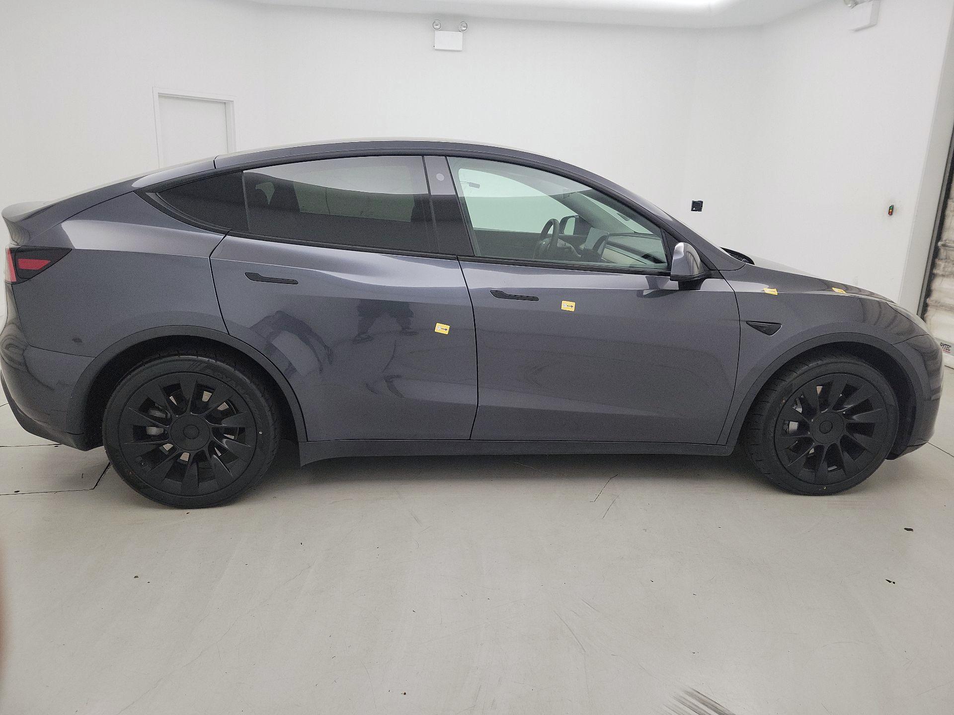 Thumbnail: 2021 Tesla Model Y - 4