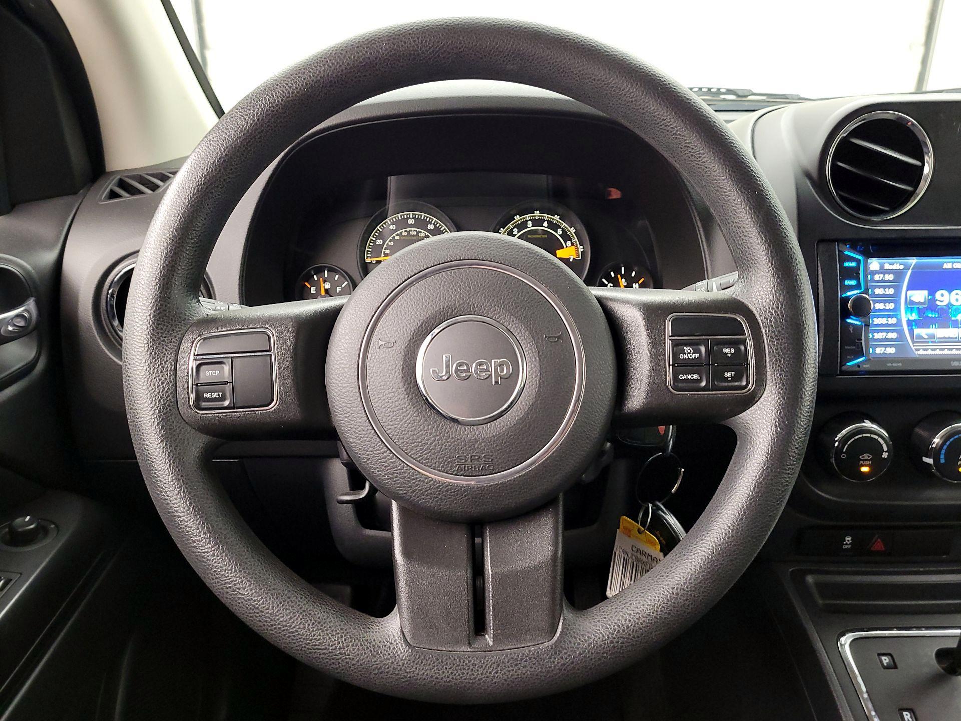 Thumbnail: 2015 Jeep Compass - 10