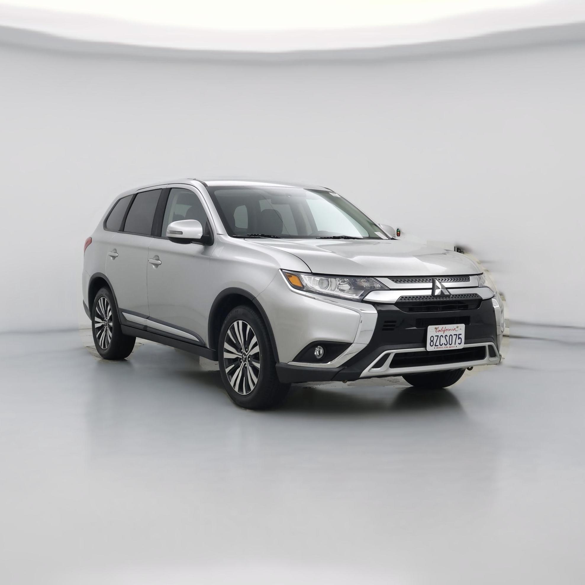 Thumbnail: 2019 Mitsubishi Outlander - 1