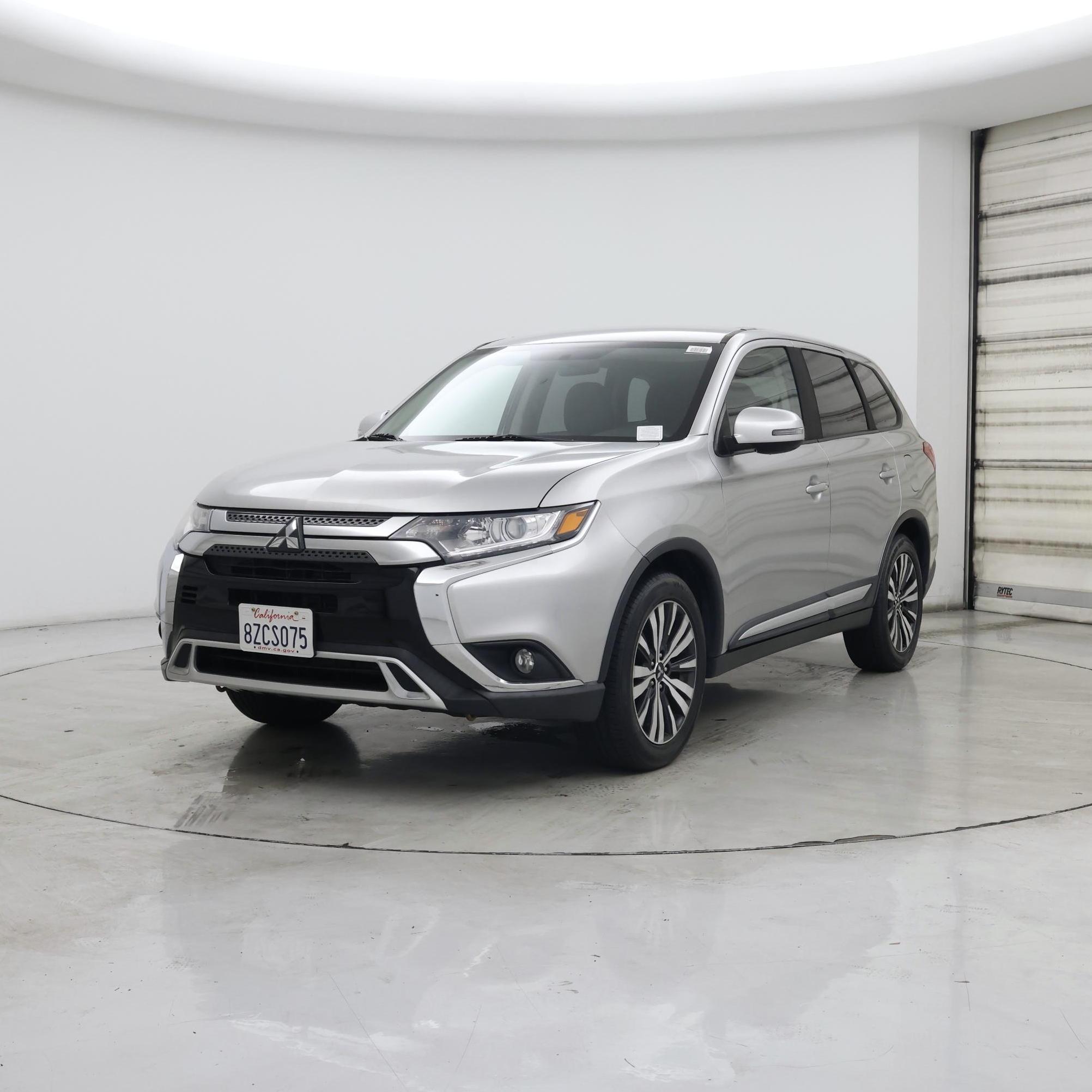 Thumbnail: 2019 Mitsubishi Outlander - 4