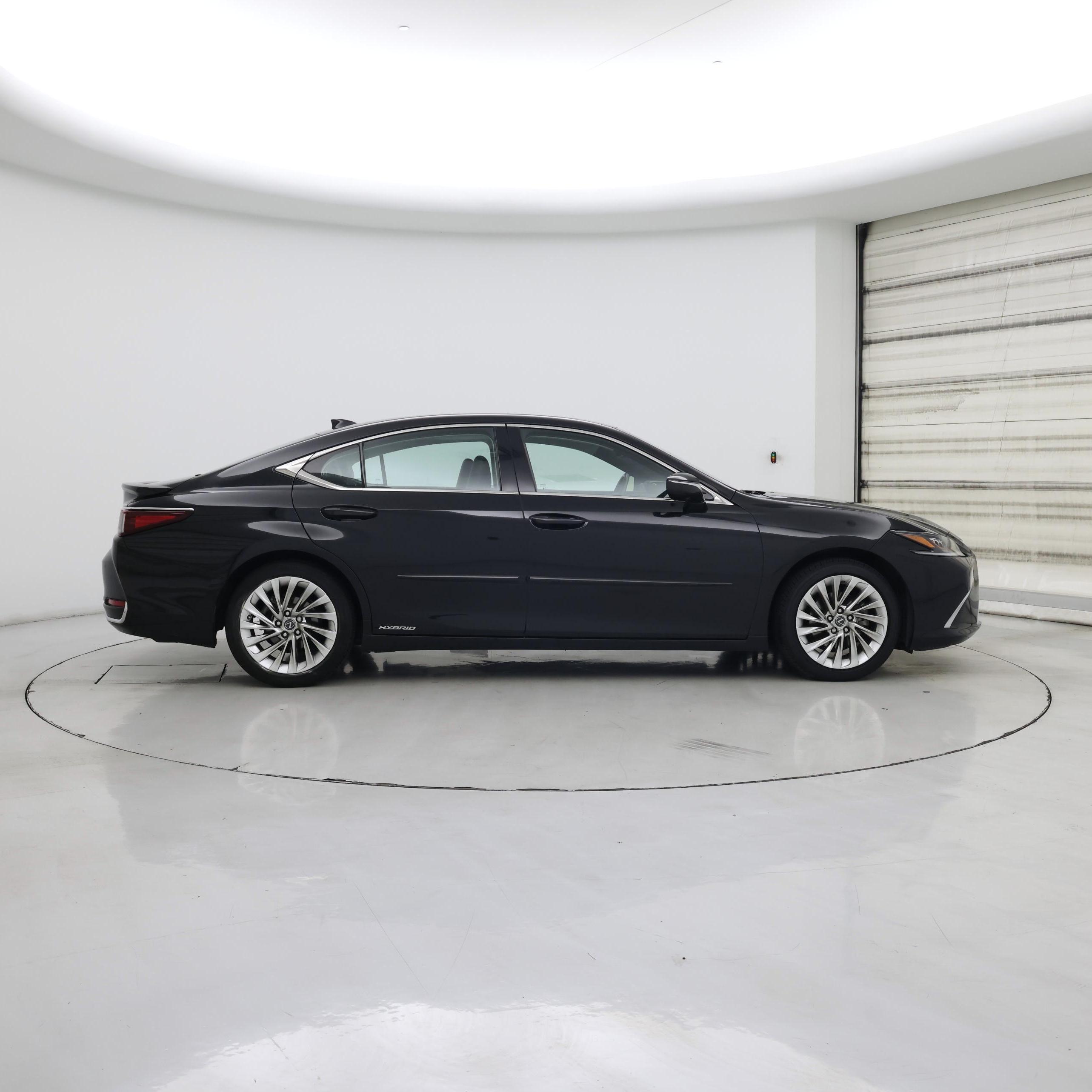Thumbnail: 2020 Lexus ES - 7