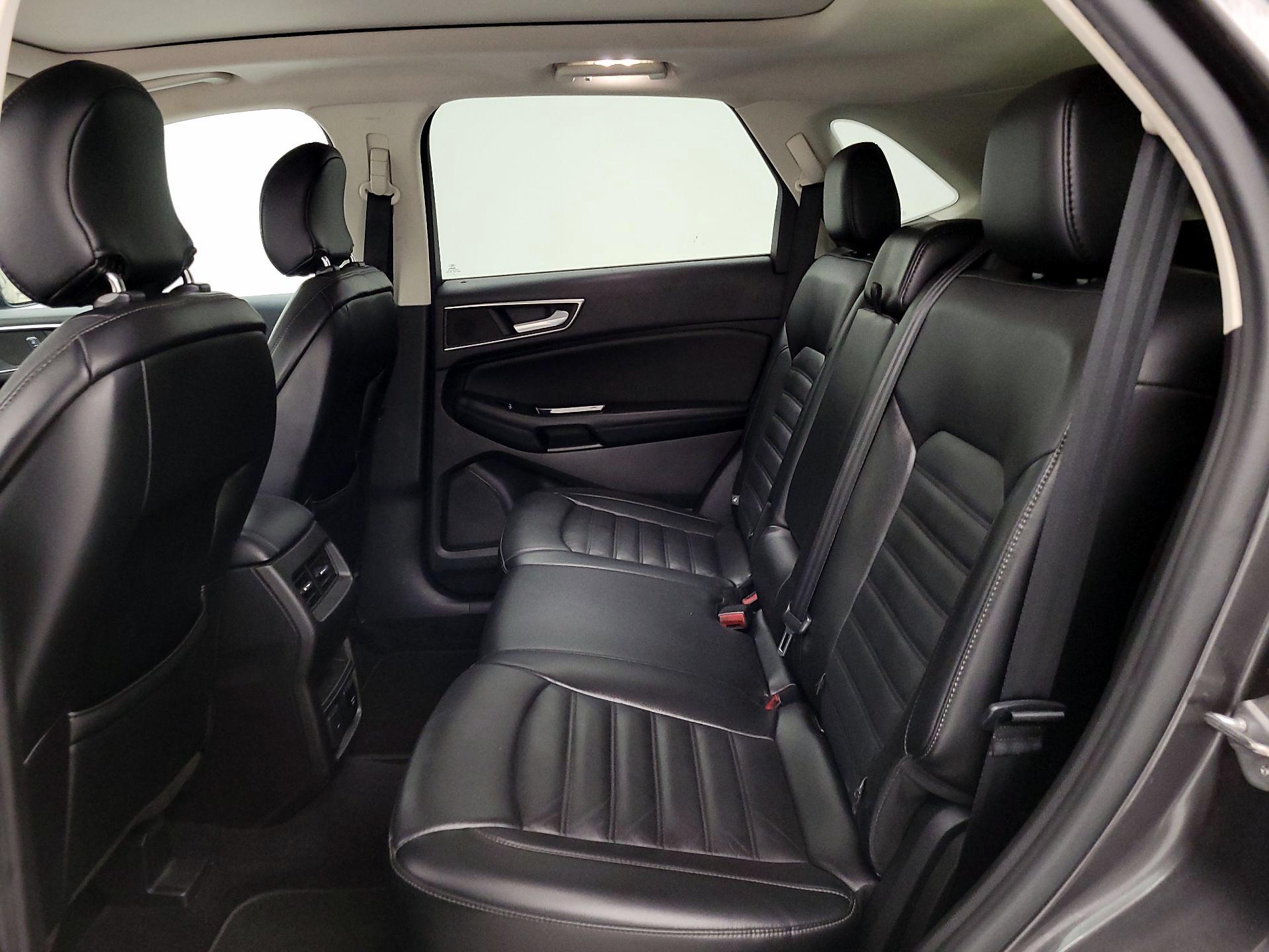 Thumbnail: 2015 Ford Edge - 18