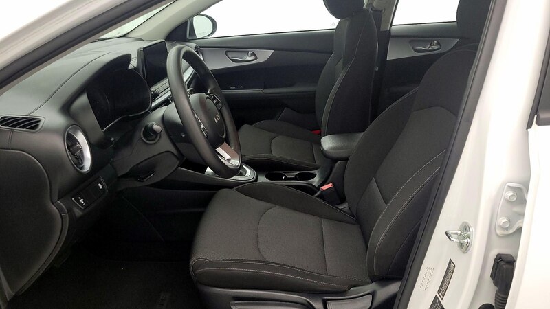 2022 Kia Forte LXS 11