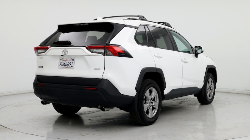 2022 Toyota RAV4 XLE 8