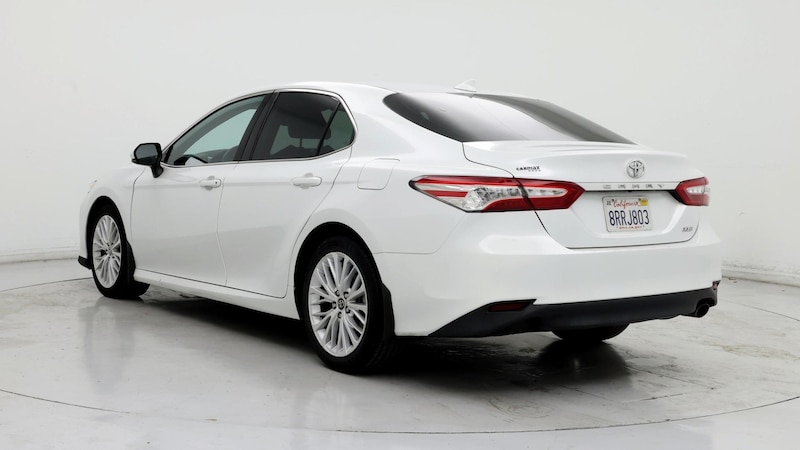 2020 Toyota Camry XLE 2