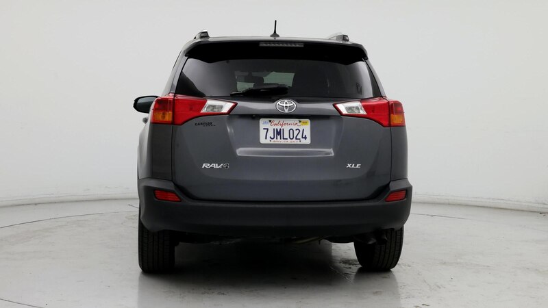 2015 Toyota RAV4 XLE 6