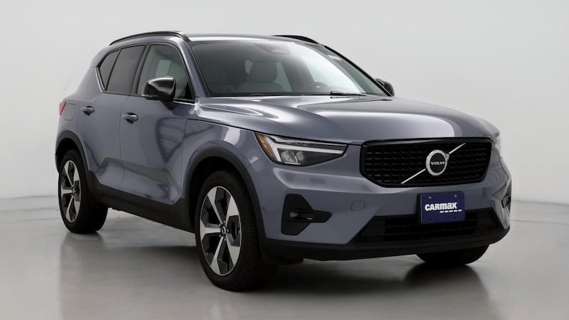 2023 Volvo XC40 B4 Ultimate Hero Image