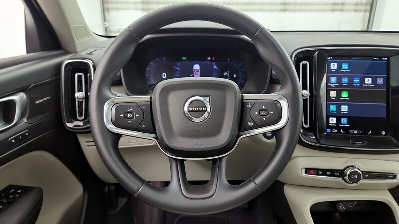 2023 Volvo XC40 B4 Ultimate 10