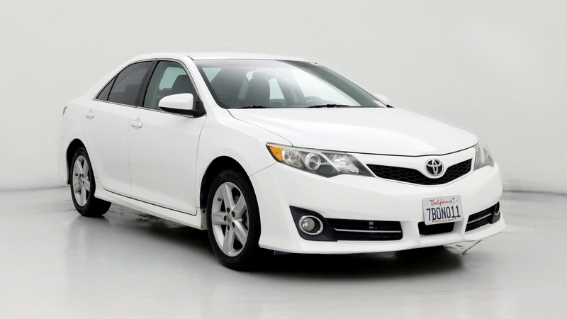 2013 Toyota Camry SE Hero Image